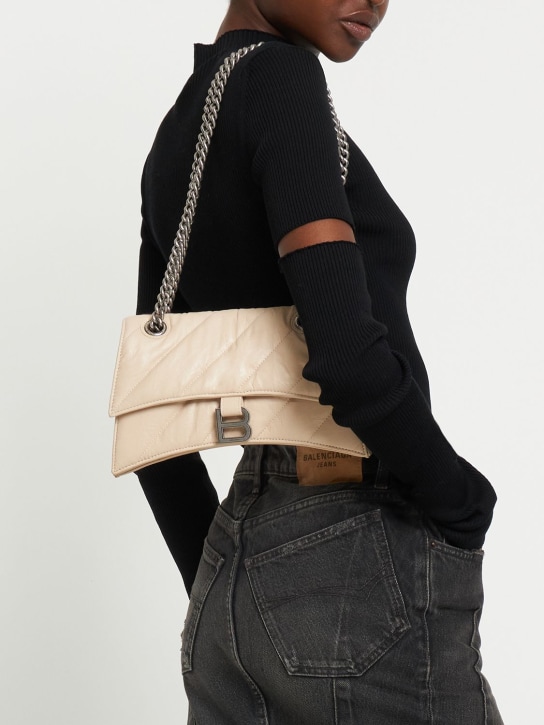 Balenciaga: Petit sac en cuir matelassé avec chaîne Crush - Sand Beige - women_1 | Luisa Via Roma