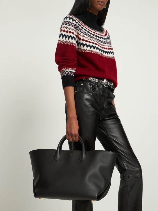 Khaite: Medium Amelia Envelope leather tote bag - Black - women_1 | Luisa Via Roma