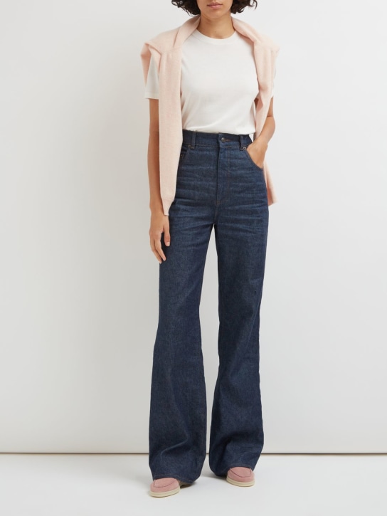 Loro Piana: Jeans larghi Okayama in denim di cotone e lino - Denim - women_1 | Luisa Via Roma