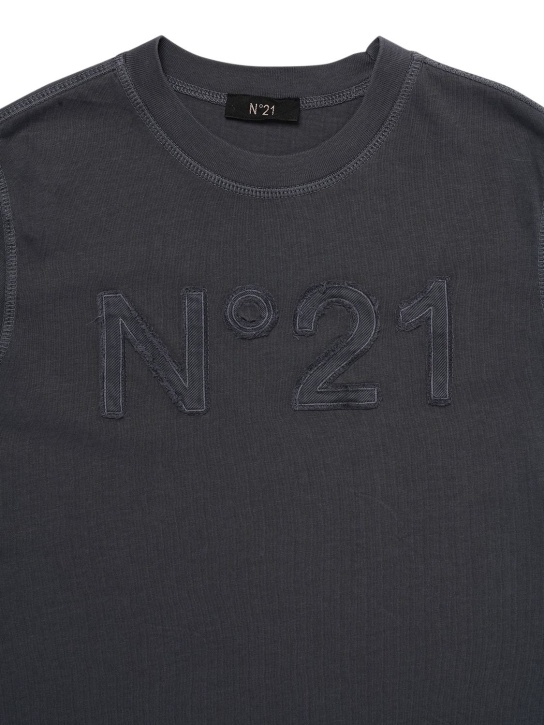 N°21: Logo贴片棉质平纹针织T恤 - 深灰色 - kids-boys_1 | Luisa Via Roma