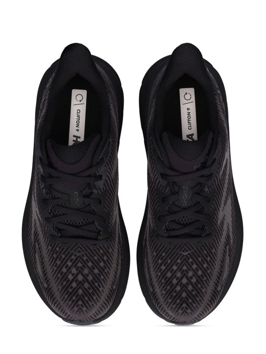 Hoka: Clifton 9 sneakers - Black - women_4 | Luisa Via Roma