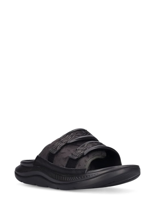 Hoka: Ora Luxe slide sandals - Siyah - women_1 | Luisa Via Roma