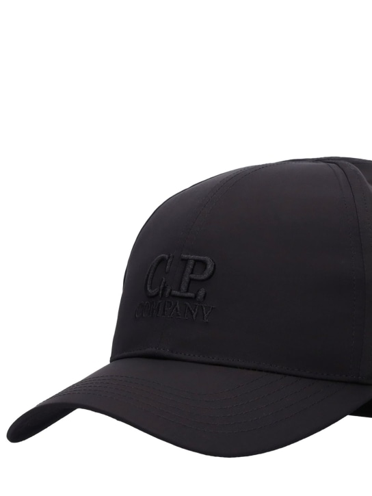 C.P. Company: Chrome-R帽子 - 黑色 - men_1 | Luisa Via Roma