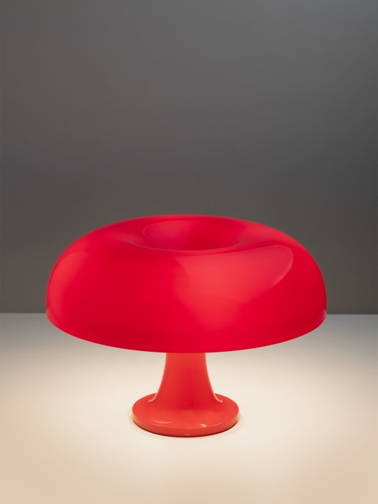 Artemide: Lampada da tavolo Nessino - Rosso - ecraft_4 | Luisa Via Roma