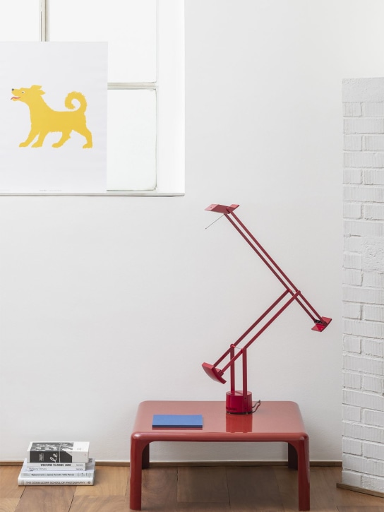 Artemide: Tizio 35 table lamp - Rojo - ecraft_1 | Luisa Via Roma