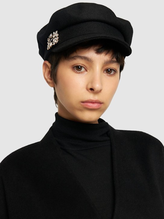 Roger Vivier: RV crystal broach sailor cap - women_1 | Luisa Via Roma