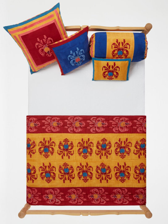 LISA CORTI: Brocade Royal Blue绗缝毯子 - 多色 - ecraft_1 | Luisa Via Roma