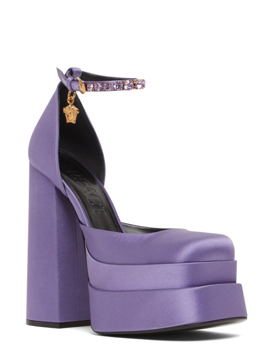 Versace: 155mm Platform satin pumps - Lilac - women_2 | Luisa Via Roma