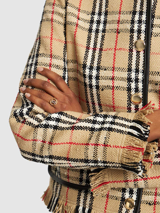 Burberry: Anello a catena mini TB - Oro/Argento - women_1 | Luisa Via Roma