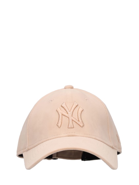 New Era: 9Forty NY Yankees velour hat - Beige - women_0 | Luisa Via Roma