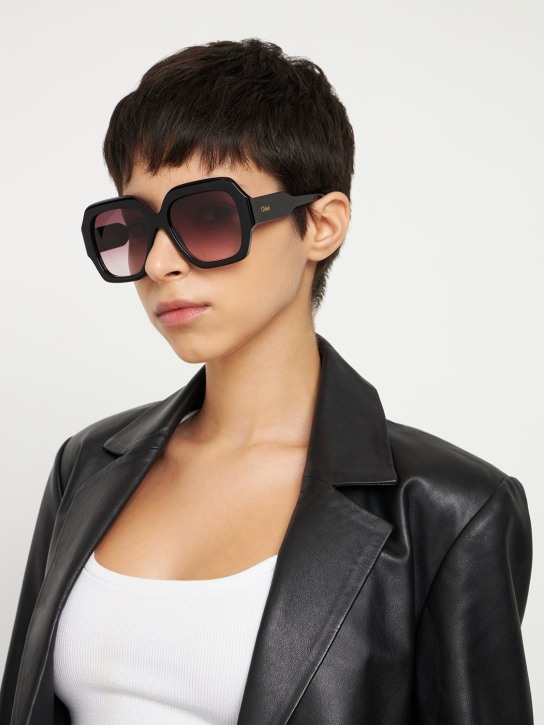 Chloé: Reace oversize bio-acetate sunglasses - Siyah/Kırmızı - women_1 | Luisa Via Roma