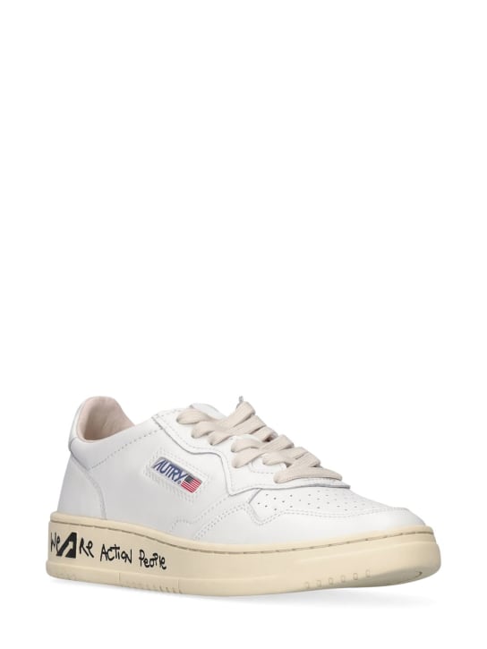 Autry: Sneakers Medalist We Are Action People - women_2 | Luisa Via Roma