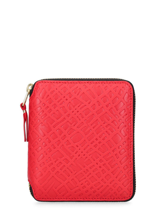 Comme des Garçons Wallet: Embossed roots zip wallet - Red - women_0 | Luisa Via Roma