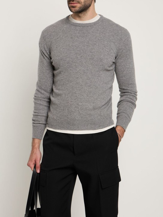Zegna: Oasi cashmere knit crewneck sweater - Grey - men_1 | Luisa Via Roma