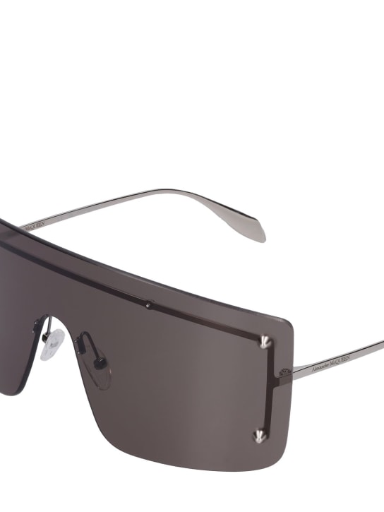 Alexander McQueen: AM0412S metal sunglasses - Silber - women_1 | Luisa Via Roma