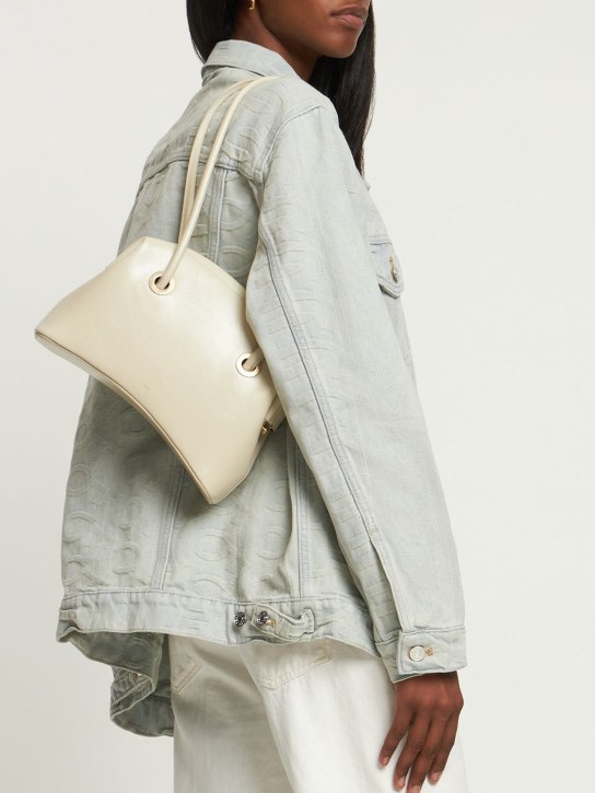 Osoi: Circle Brot leather shoulder bag - Washed Beige - women_1 | Luisa Via Roma