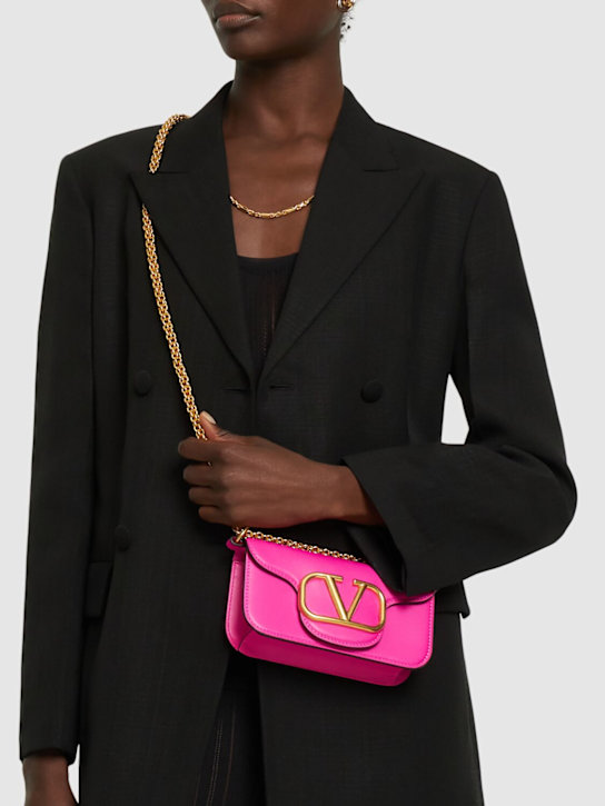 Valentino Garavani: Small Locò leather top handle bag - Pink - women_1 | Luisa Via Roma