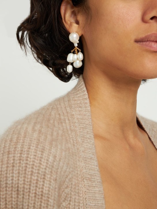 Jil Sander: Orchid 1 pearl pendant earrings - Gold/Perle - women_1 | Luisa Via Roma