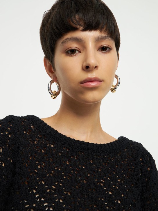 Jil Sander: Embrace 1 bicolor hoop earrings - Gümüş/Altın - women_1 | Luisa Via Roma