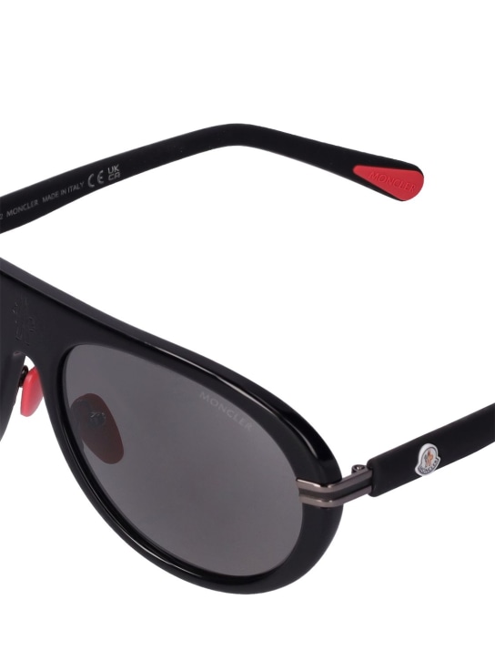 Moncler: Navigaze bold aviator sunglasses - Black/Smoke - women_1 | Luisa Via Roma