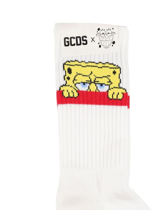GCDS: GCDS x Spongebob Logo-Socken - Weiß - men_1 | Luisa Via Roma