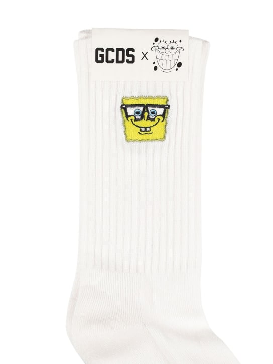 GCDS: GCDS x Spongebob logo socks - White - men_1 | Luisa Via Roma