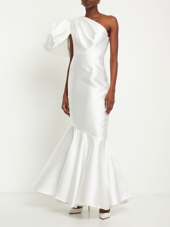 Solace London: Summer puffed shoulder twill maxi dress - Ivory - women_1 | Luisa Via Roma