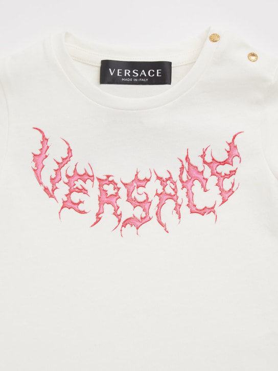 Versace: T-shirt en jersey de coton à imprimé logo - Blanc - kids-boys_1 | Luisa Via Roma