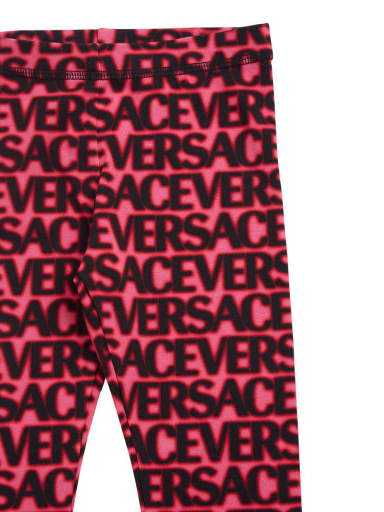 Versace: Logo印花棉质平纹针织紧身裤 - 桃红色/黑色 - kids-girls_1 | Luisa Via Roma