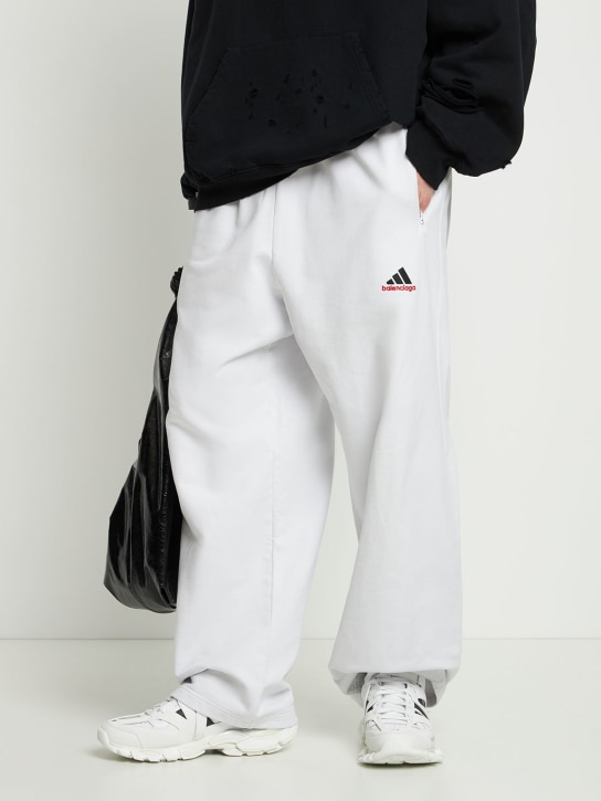 Balenciaga: Adidas Track Forum sneakers - White/Dark Grey - men_1 | Luisa Via Roma