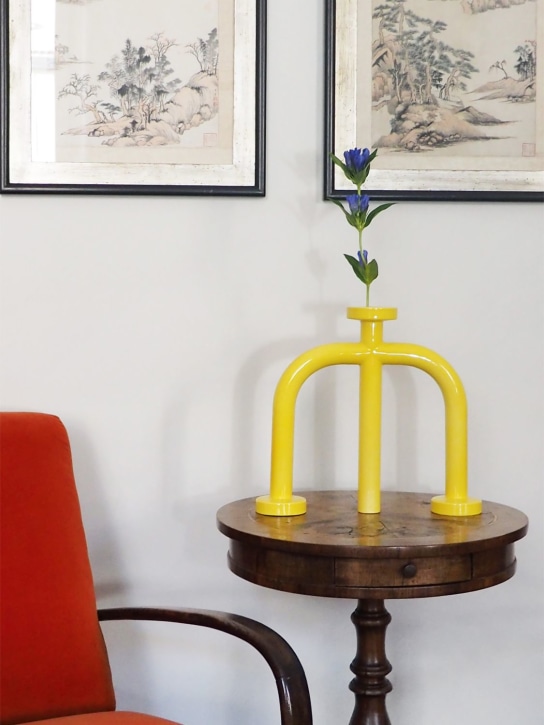 Tu Bi: Two legged tubular vase - Sunny Yellow - ecraft_1 | Luisa Via Roma