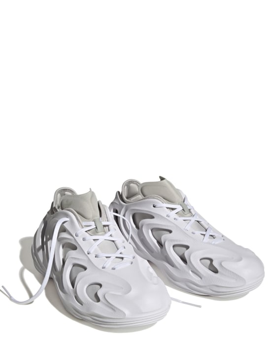 adidas Originals: adiFOM Q sneakers - Ftwr White/Grey - men_1 | Luisa Via Roma