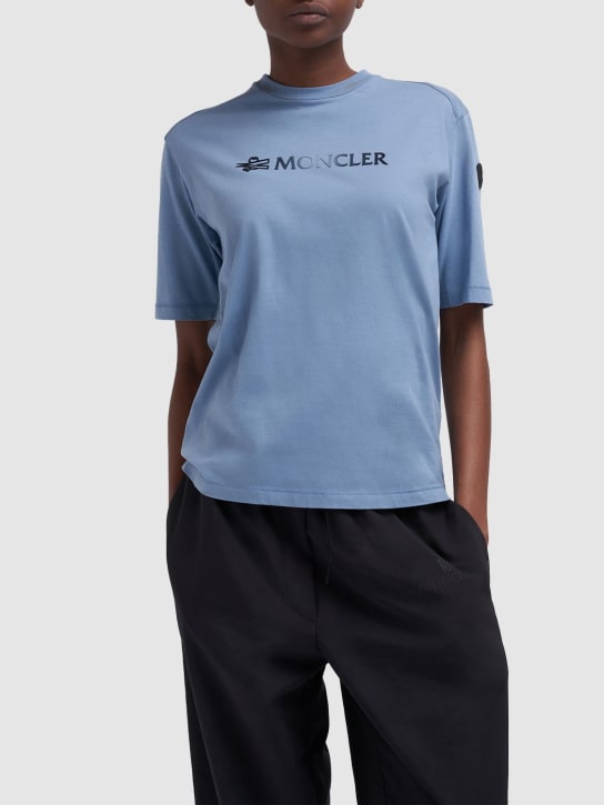 Moncler: T-Shirt aus Baumwolljersey - Medium Blau - women_1 | Luisa Via Roma