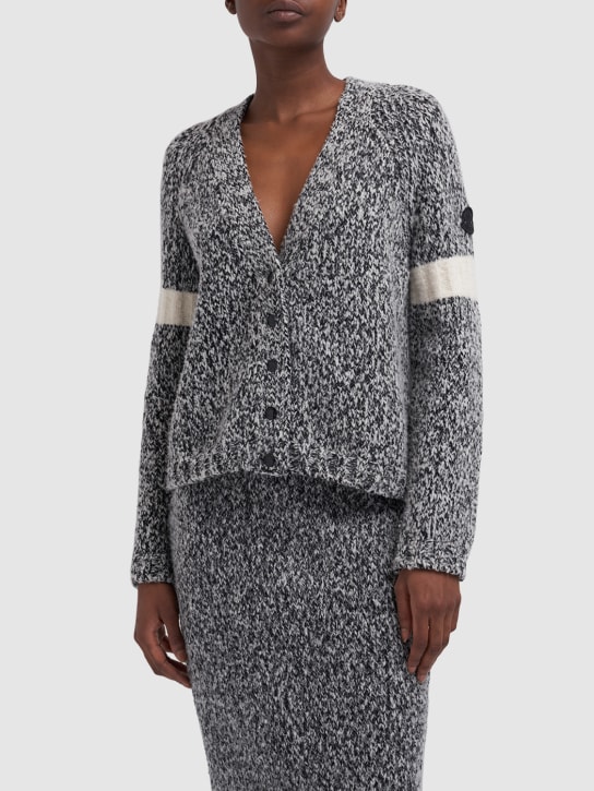 Moncler: Cardigan en maille de laine mélangée - Noir/Blanc - women_1 | Luisa Via Roma
