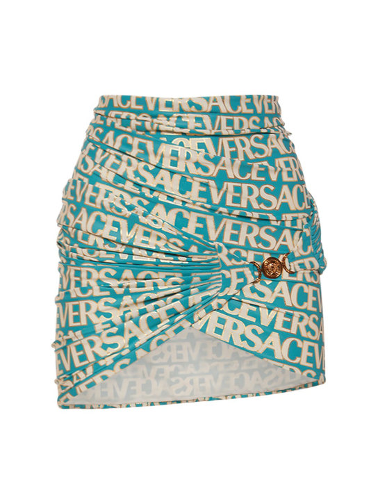 Versace: Jupe courte en jersey imprimé logo - Turquoise/Blanc - women_0 | Luisa Via Roma