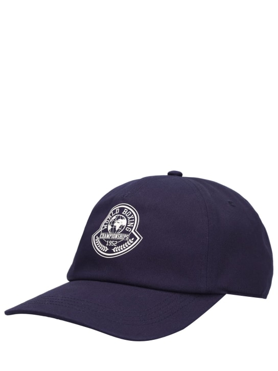 Moncler: Cappello in gabardina di cotone con logo - Navy - men_1 | Luisa Via Roma