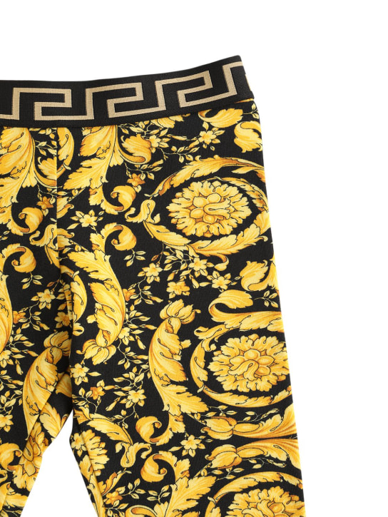 Versace: Leggings in jersey di cotone stampa barocca - Nero/Oro - kids-girls_1 | Luisa Via Roma