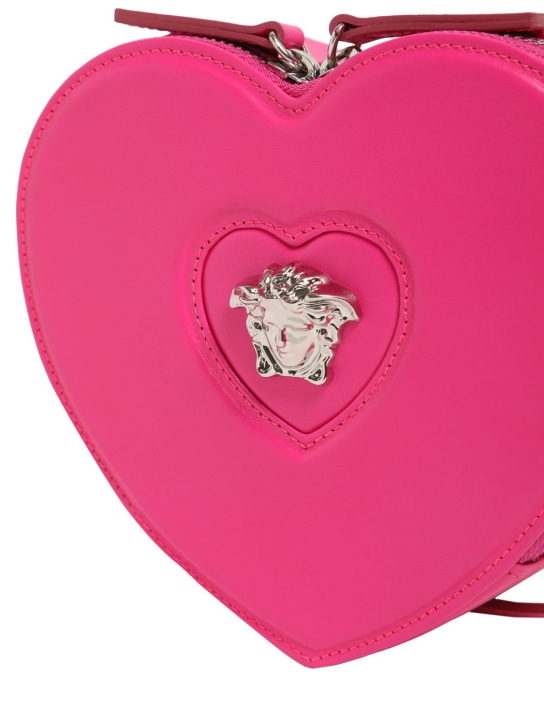Versace: Heart embellished  leather shoulder bag - Fuşya - kids-girls_1 | Luisa Via Roma