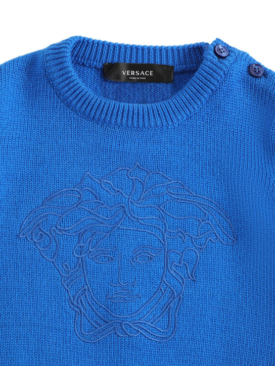 Versace: Suéter de lana con medusa bordada - Azul - kids-boys_1 | Luisa Via Roma