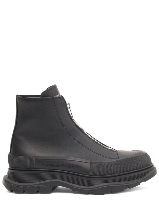Alexander McQueen: Tread Slick leather boots - Black - men_0 | Luisa Via Roma