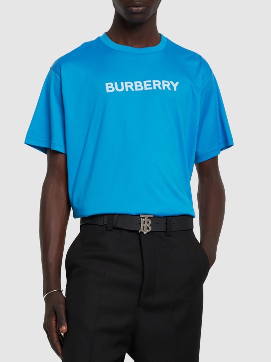 Burberry: 40mm breiter Ledergürtel mit TB-Logo - Schwarz/Silber - men_1 | Luisa Via Roma