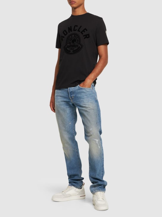 Moncler: T-Shirt aus Baumwolljersey mit beflocktem Logo - Schwarz - men_1 | Luisa Via Roma