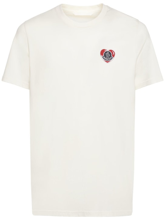 Moncler: T-Shirt aus Baumwolle mit Logopatch - Silk White - men_0 | Luisa Via Roma