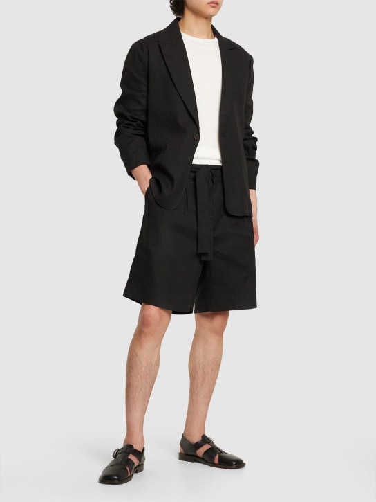 Commas: Tailored linen blend shorts - Black - men_1 | Luisa Via Roma