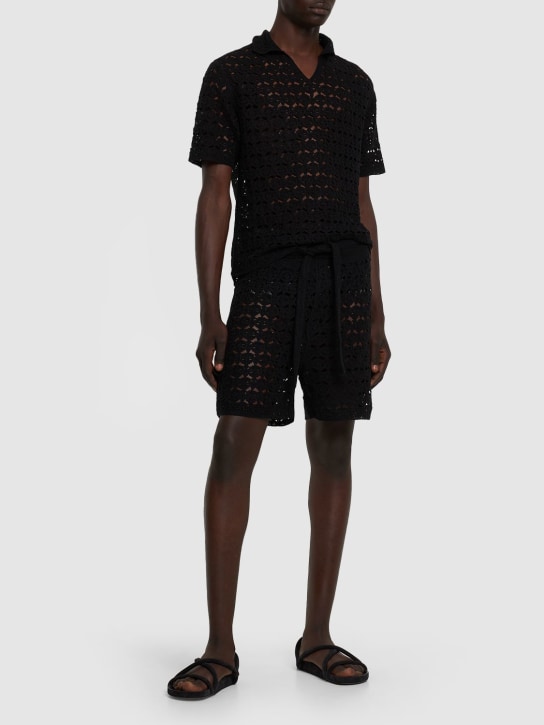 Commas: ハンドクロシェコットンハーフパンツ - ブラック - men_1 | Luisa Via Roma