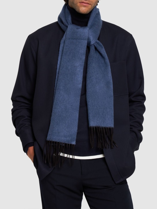 Piacenza Cashmere: Mirror silk & cashmere knit scarf - Blue - men_1 | Luisa Via Roma