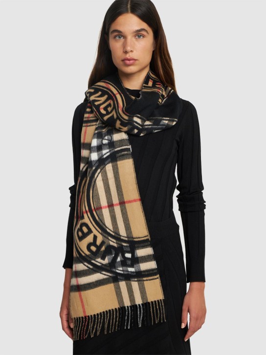 Burberry: Roundel giant Check cashmere scarf - Archive Beige - women_1 | Luisa Via Roma