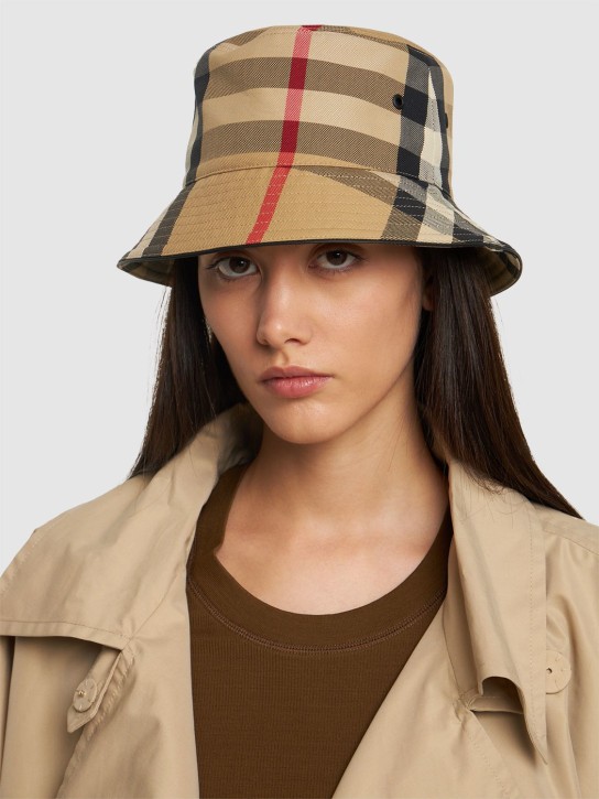 Burberry: Check cotton bucket hat - Archive Beige - women_1 | Luisa Via Roma