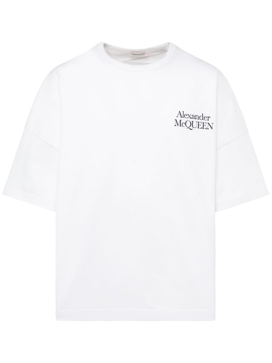 Alexander McQueen: T-Shirt aus Baumwolle mit Logodruck - Weiß/Schwarz - men_0 | Luisa Via Roma