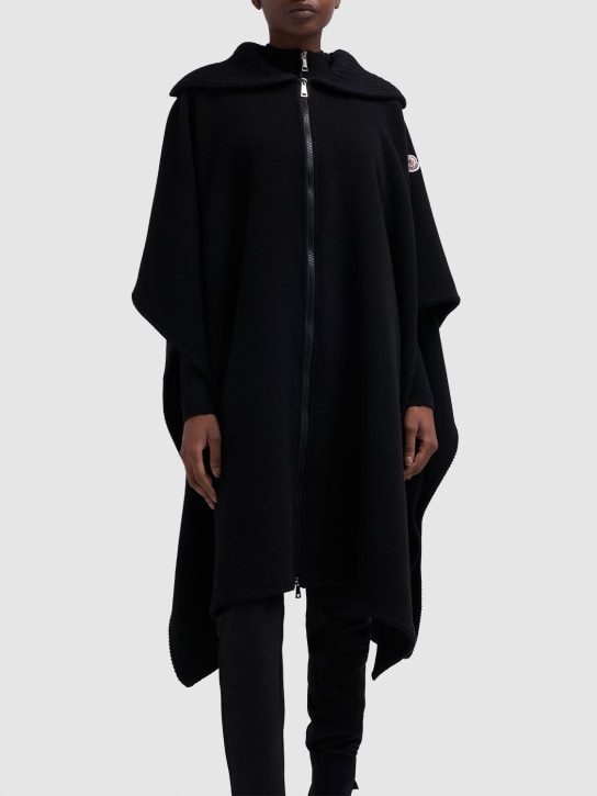 Moncler: Wool cape - Siyah - women_1 | Luisa Via Roma